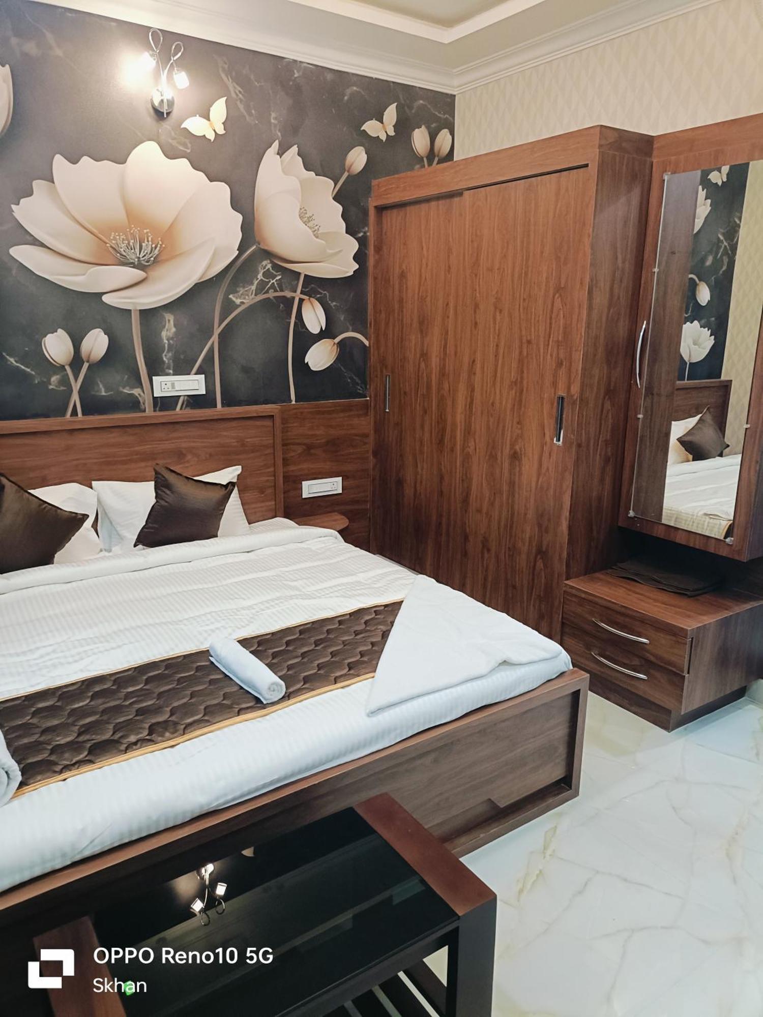 Golden Residency Hotel Kushalnagar Luaran gambar